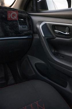 نيسان ألتيما